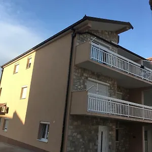 apartment-zdenka-split.splithotels.org/